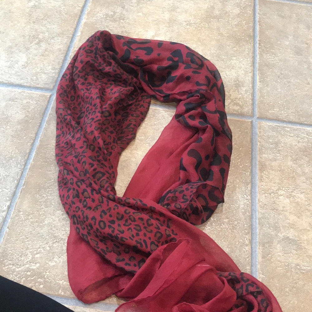 Red leopard scarf